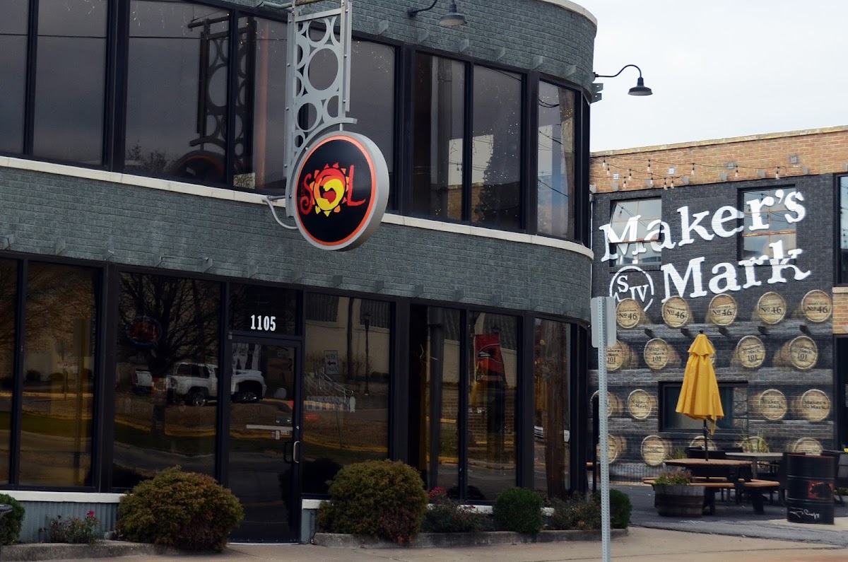 El Mezcal Mexican Grill