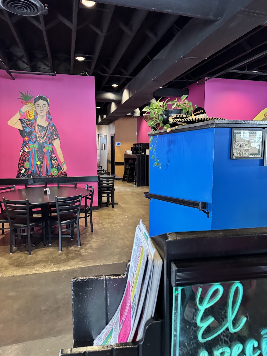 El Mezcal Mexican Grill