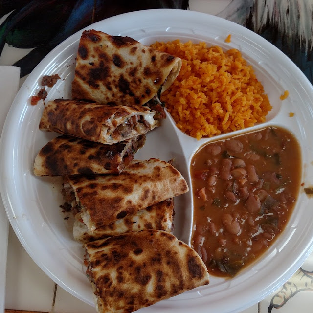 2 Quesadillas
