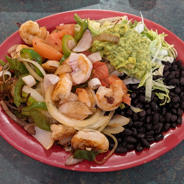 Lunch Fajitas with Shrimp and Black Beans