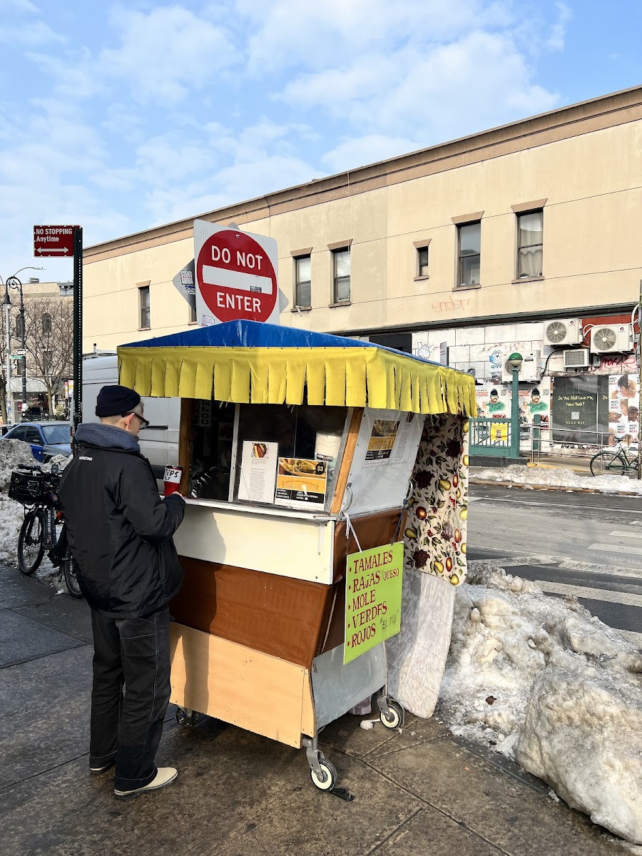 El Tio Tamale Cart