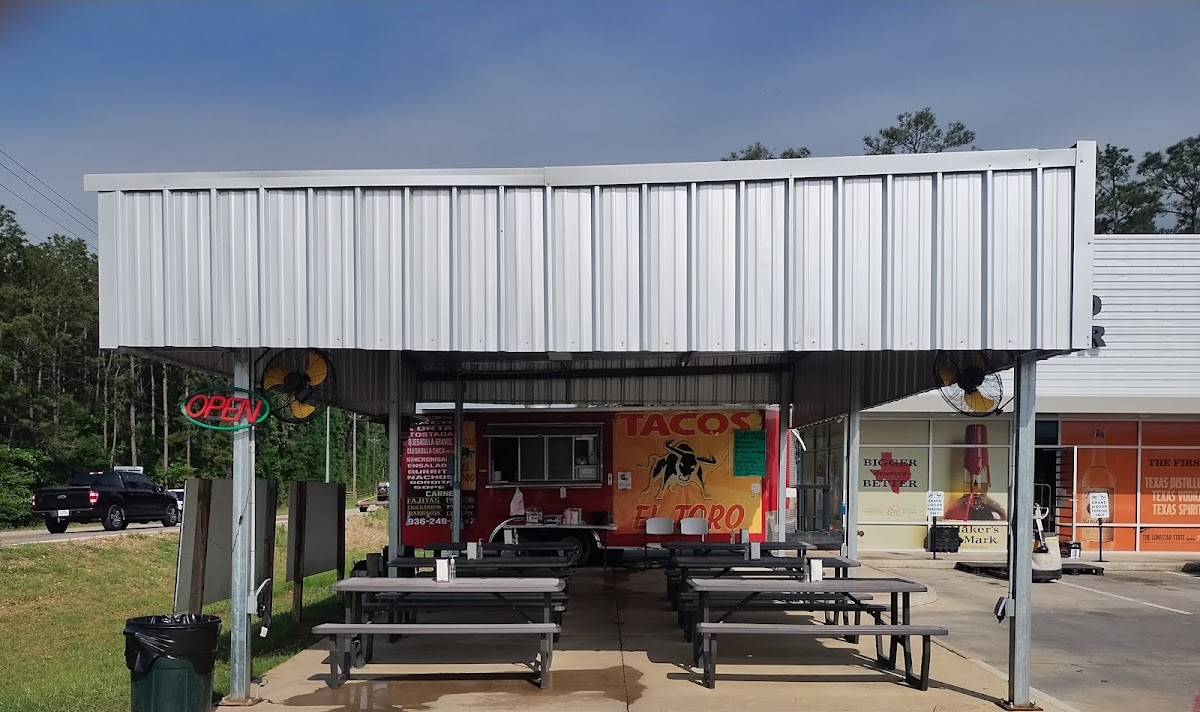 El Toro taco truck