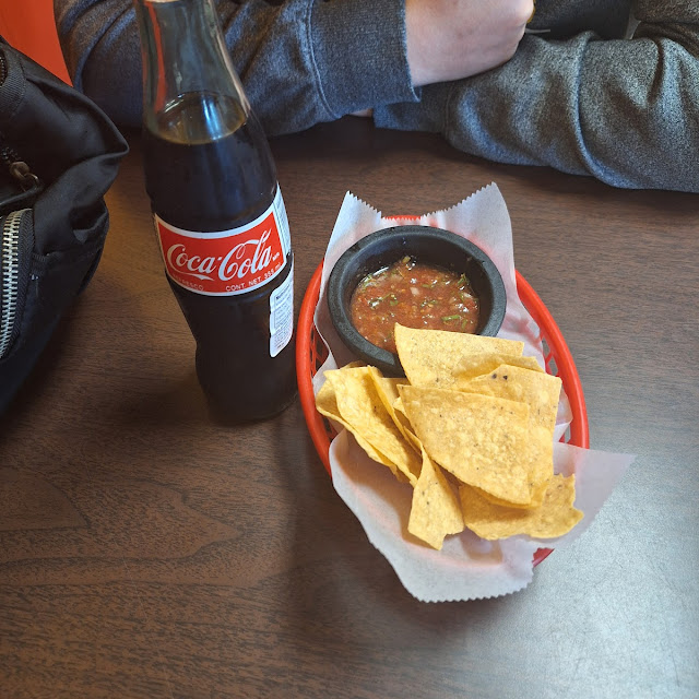 Chips Con Salsa Chips with Salsa