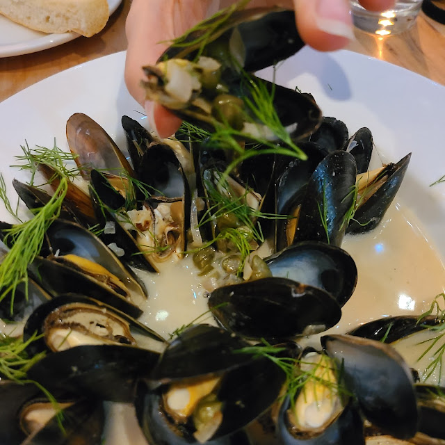 Mussels in a White Wine Dill Caper Sauce
