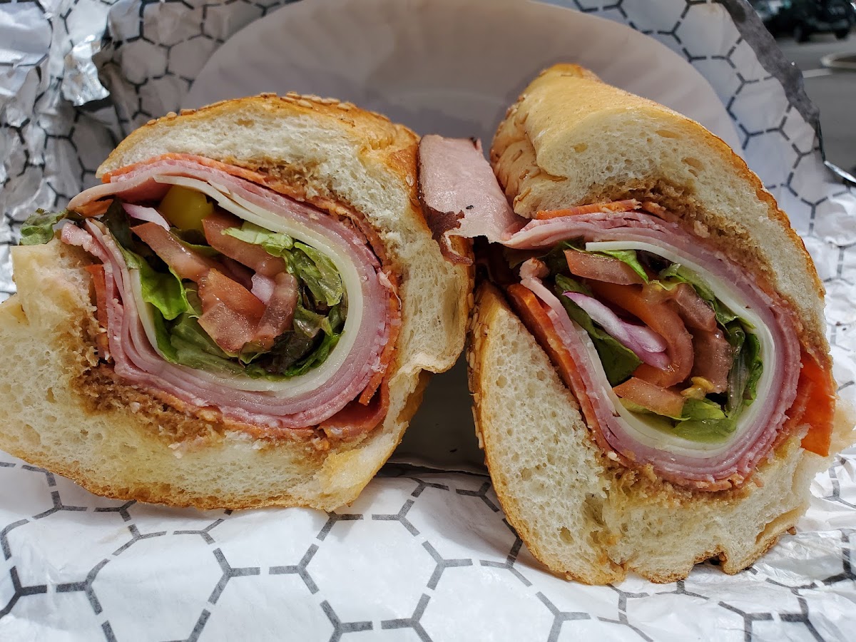 Enzo's Pizza And Deli