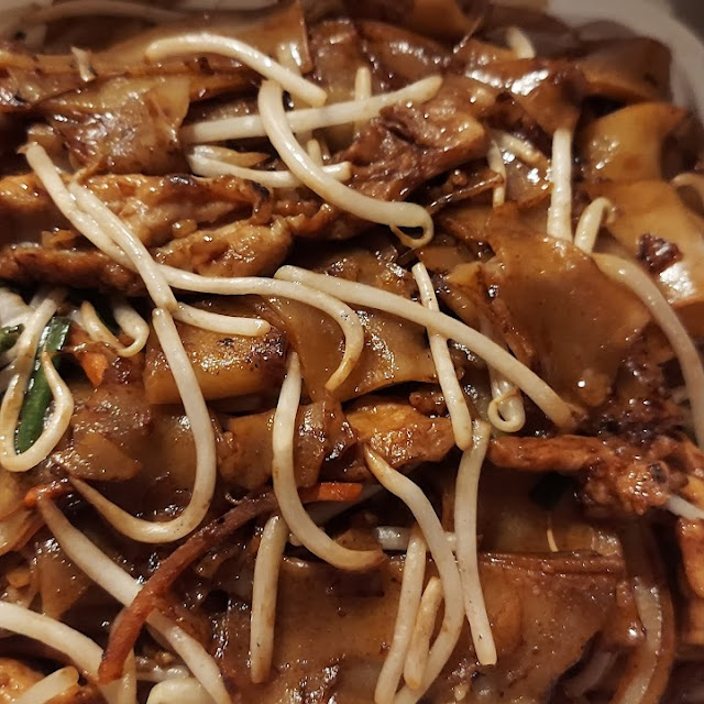 Chicken Chow Fun