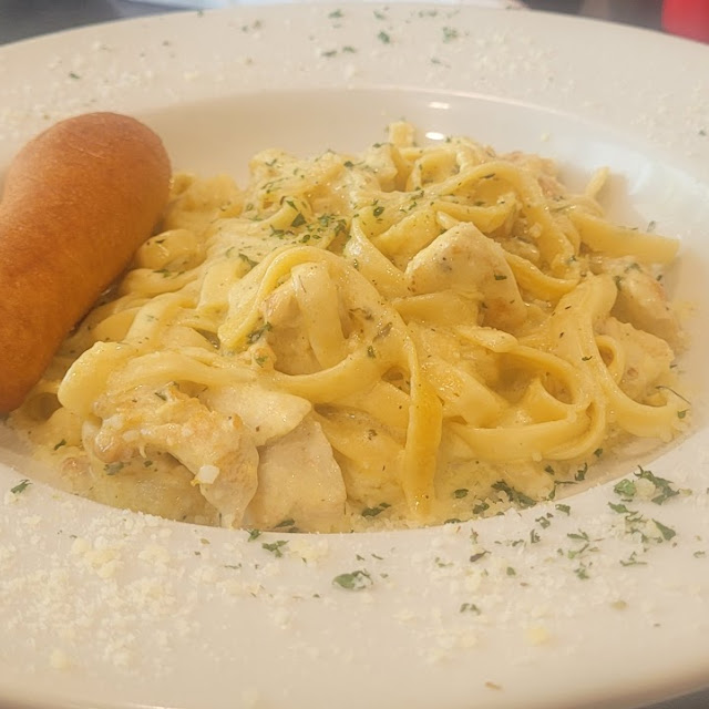 Chicken Alfredo Pasta