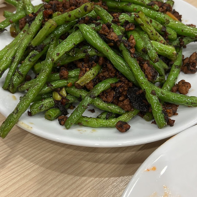 green bean with olive mince pork 梅菜肉碎四季豆