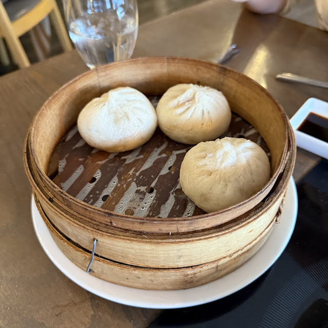 Steamed Pork Soup Dumplings 5 小籠包