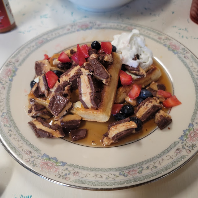 Snickers Waffle