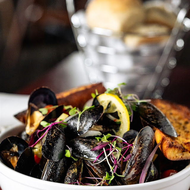 White Wine Mussels
