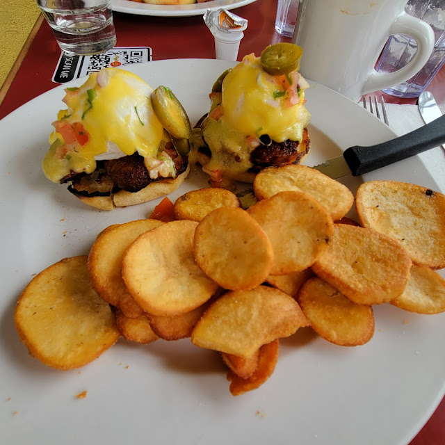 Eggs Benedict