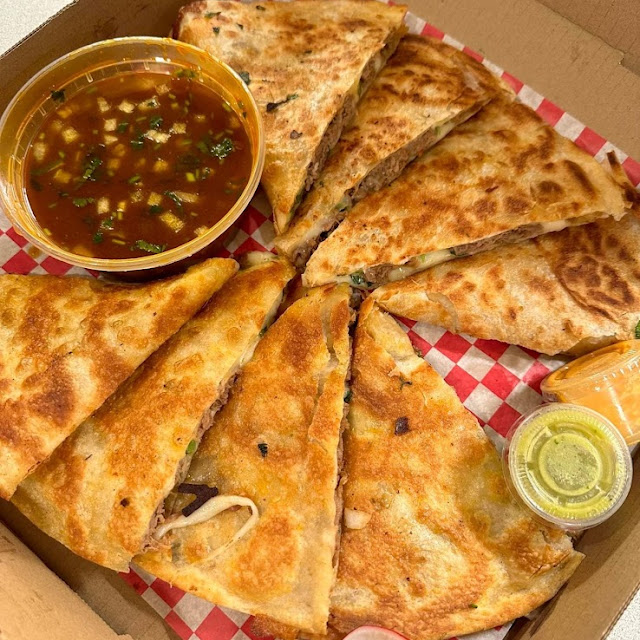 Pizzadilla