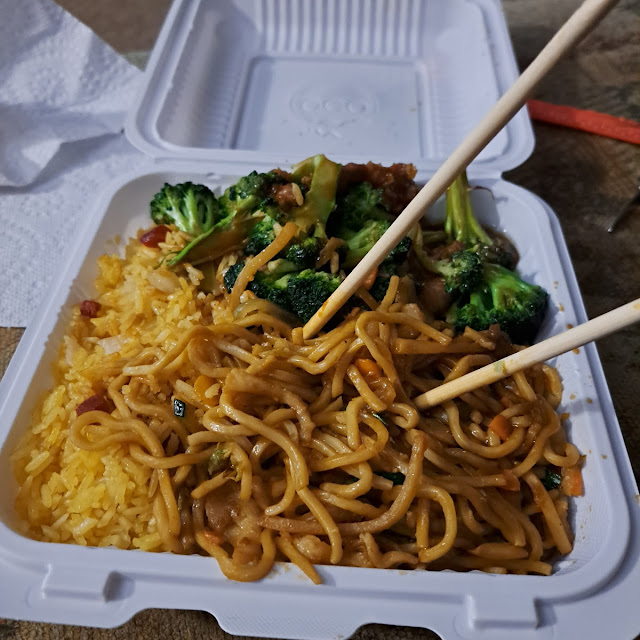 Beef Broccoli Chicken Lo Mein
