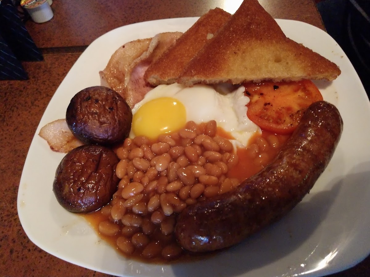 Fox Pub and Cafe