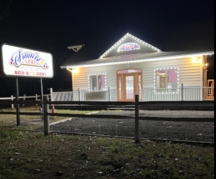 Francisco’s Express Pizza And Grill