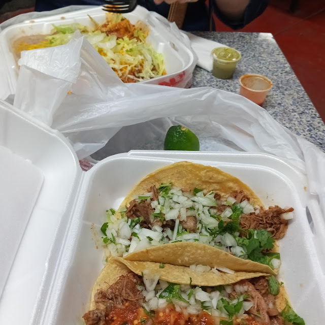 Ricos Tacos de Birria de Res