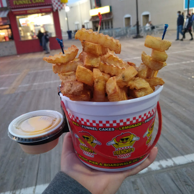 French Fry Bucket with Cheese