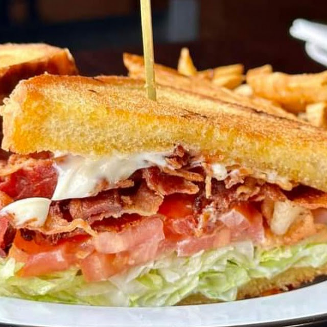 Bacon Lettuce and Tomato Sandwich