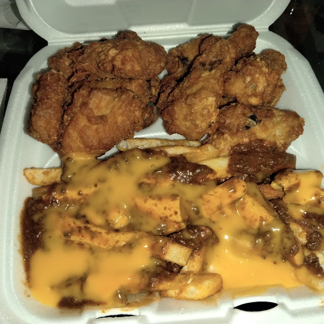 Wind Ding Dinner with Chili Cheese Fries