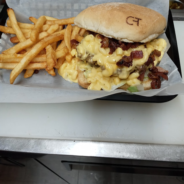 Macaroni and Cheese Bacon Burger