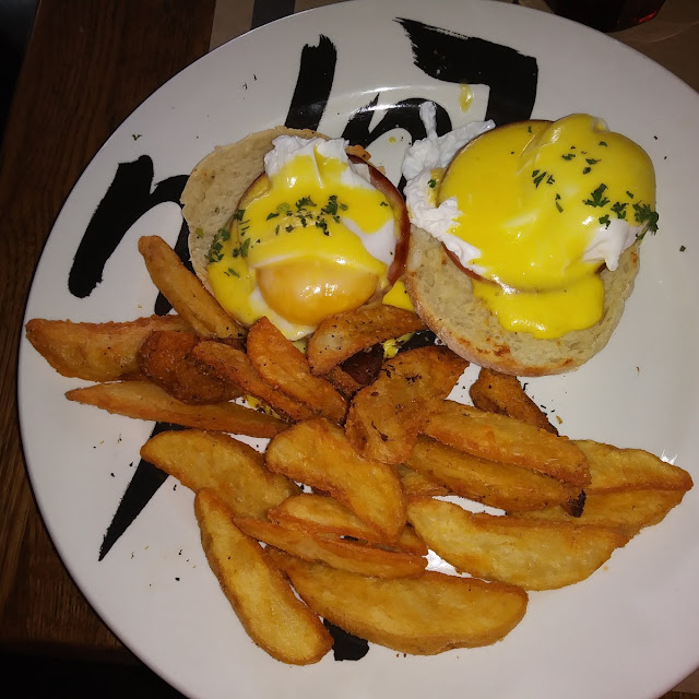 Eggs Benedict