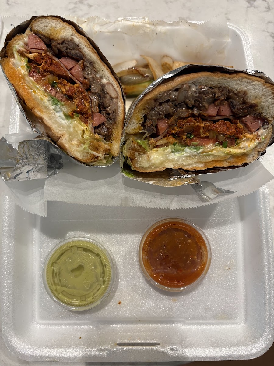 Guanatos Kitchen & Taqueria