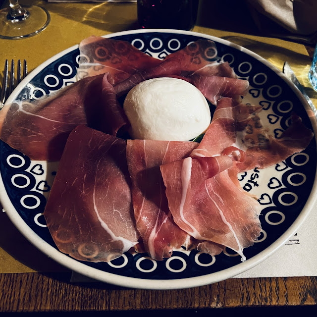 Burrata Con Prosciutto Crudo