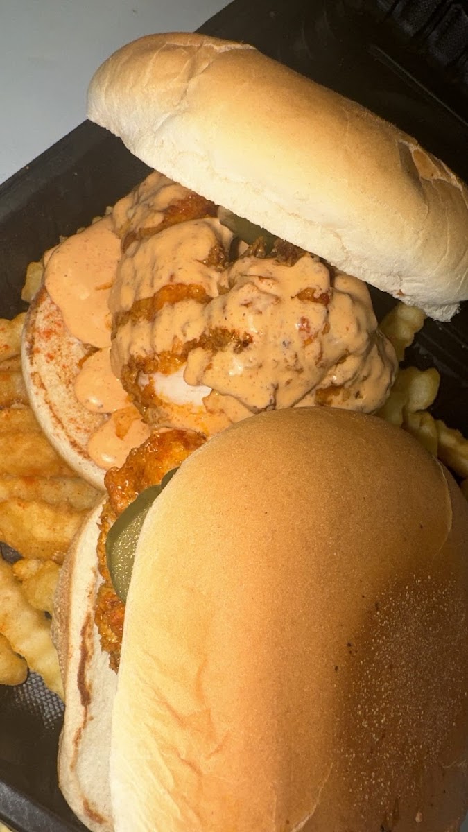 Habibi’s Hawt Chicken