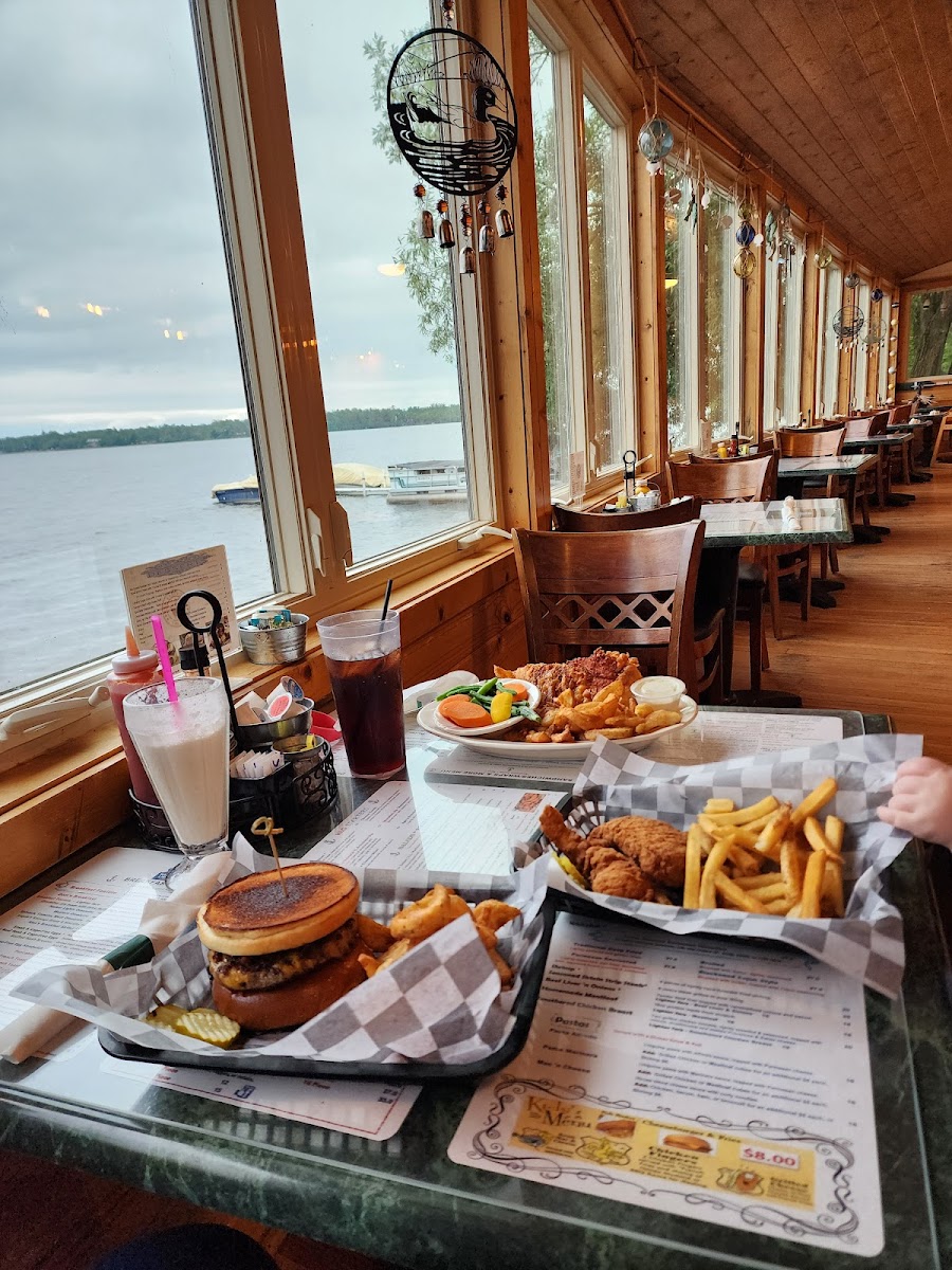 Harbor Lights Grille