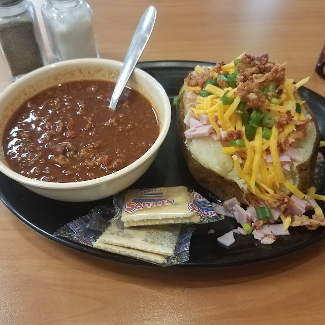 Chili & Baked Potato