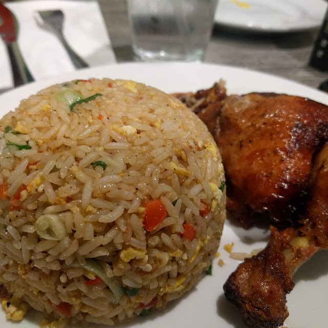 Arroz Chaufa Con Pollo a La Brasa
