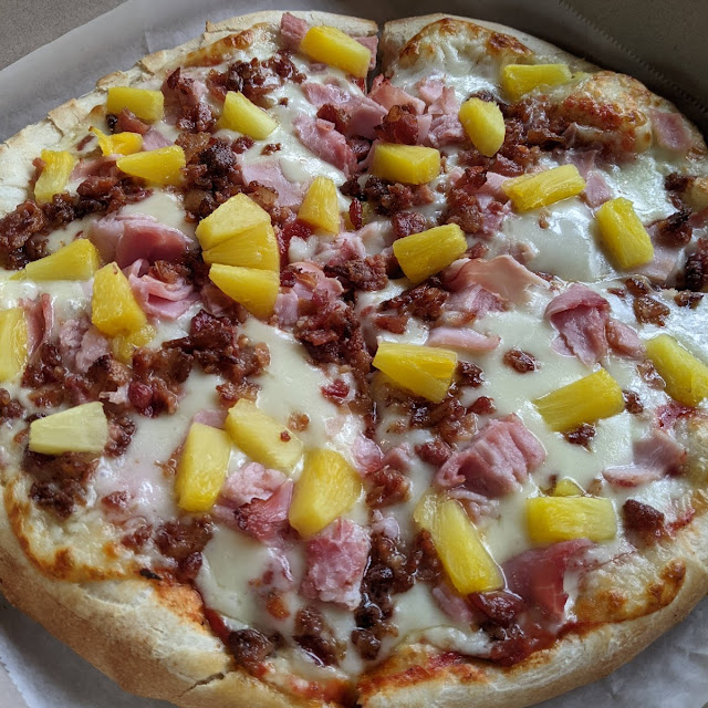 Hawaiian Pizza