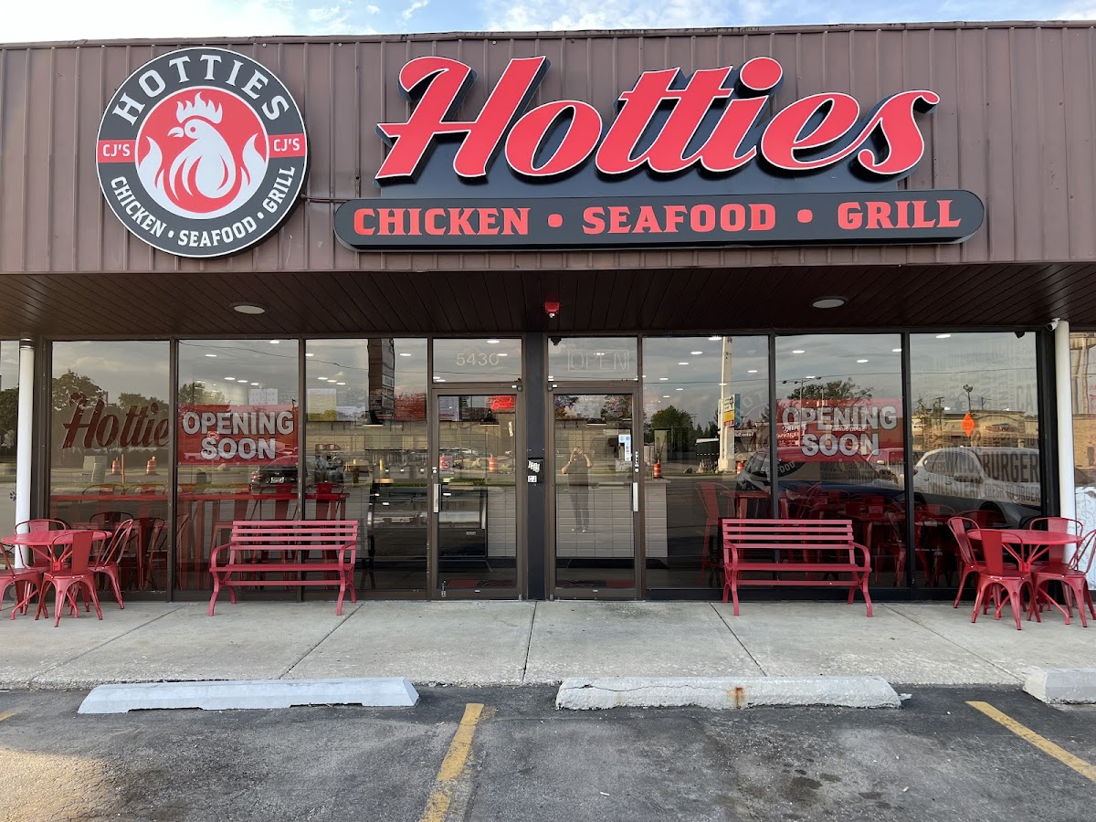 Hotties Chicken, Seafood, & Grill