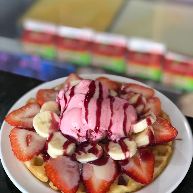 Ice Crem Waffle