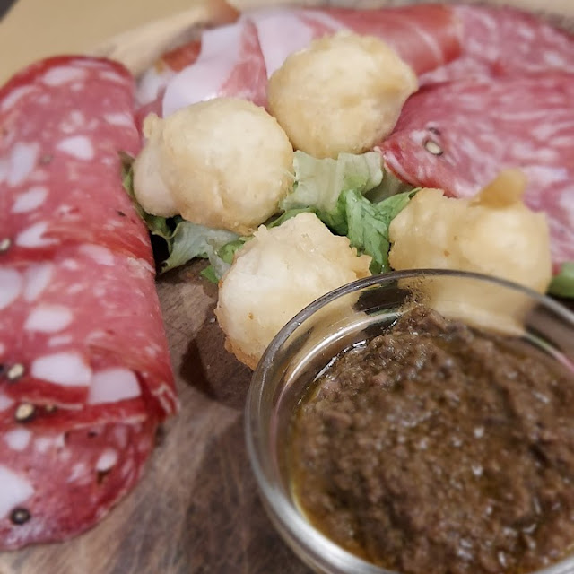 Civili Con Patè Toscano E Salumi Tipici