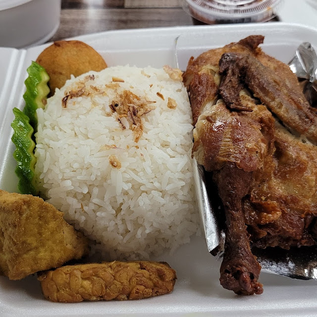 Ayam Penyet
