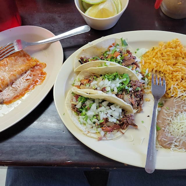 Street Tacos & Cheese Enchilada