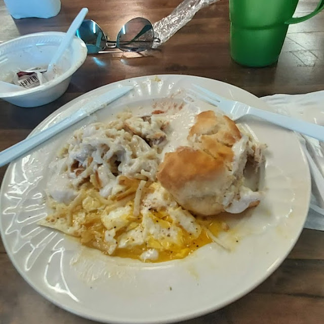 Tenderloin Biscuit & Hashbrowns