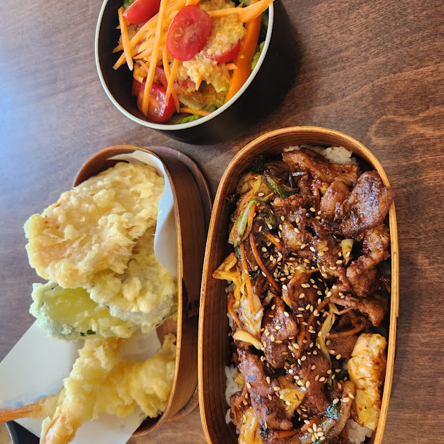 Lunch Bento Jeuk Tempura