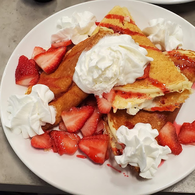 NY Style Strawberry Cheesecake Pancakes