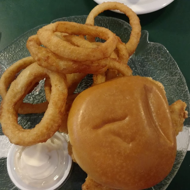 Sandwich in the Onion Rings