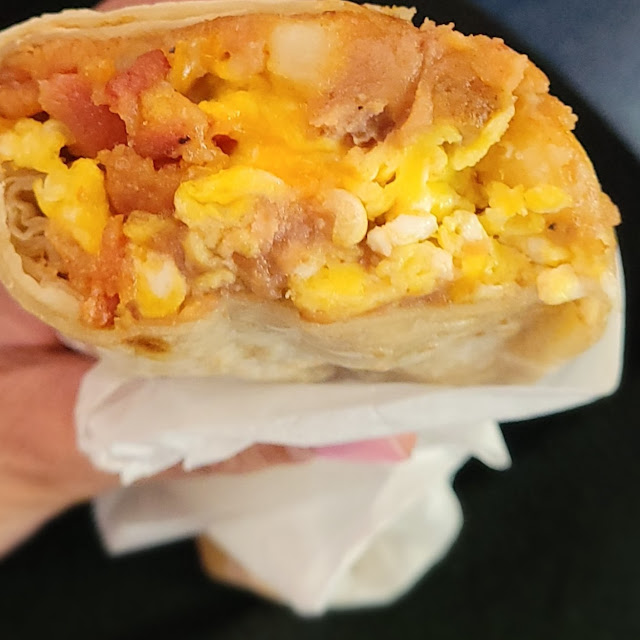 Bacon & Egg Breakfast Burrito