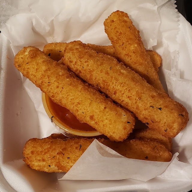 6 Mozzarella Sticks