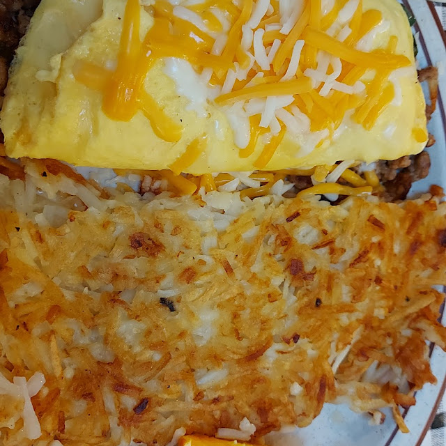 Italian Sausage Omelet and Hash Browns
