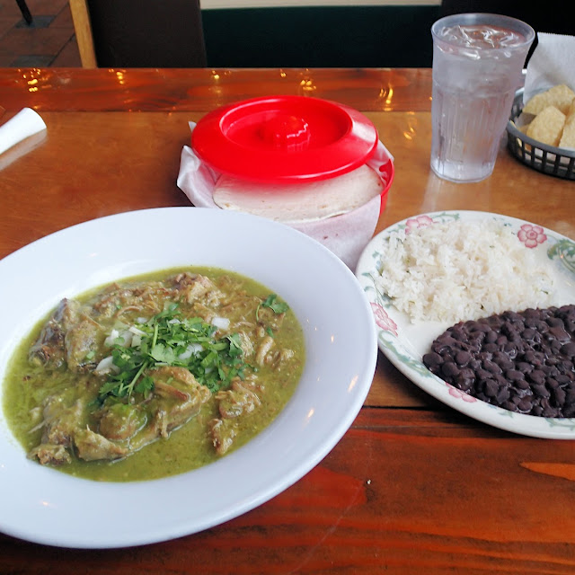Puerco En Salsa Verde