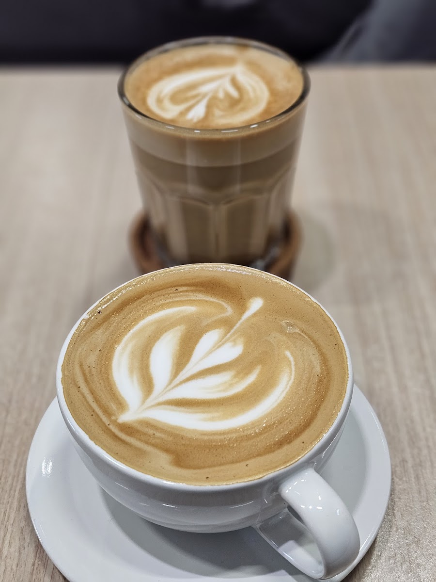 KAFE TIGA BELAS