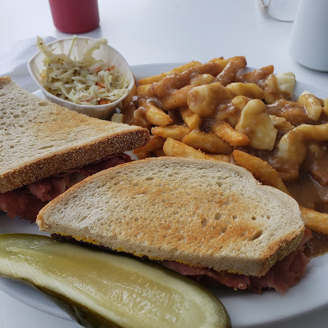 Montreal Smoked Meat w Poutine