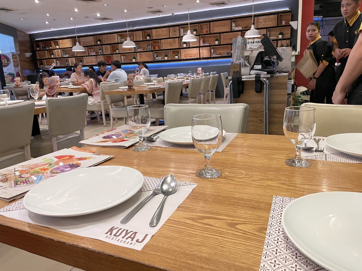 Kuya J - Robinsons Place Manila