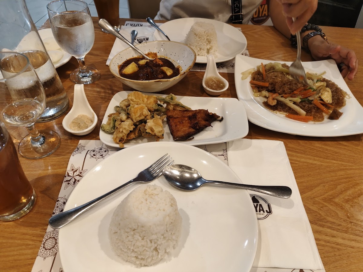 Kuya J - Robinsons Place Manila